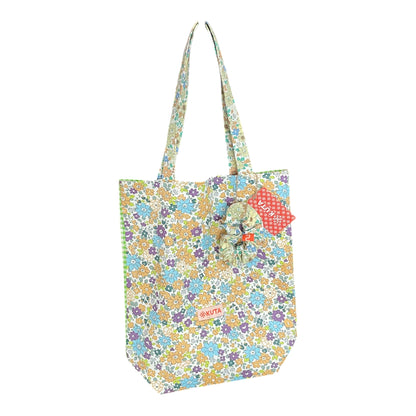 Tote bags Floral Edition with coordinated scrunchies.